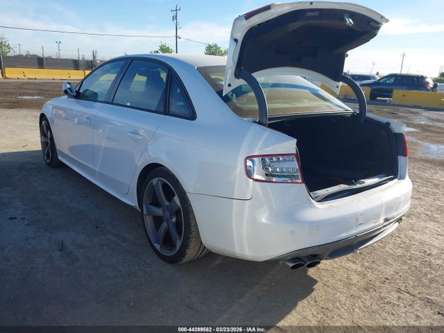 2012 AUDI S4 WAUKGAFL6CA092352 Photo 2