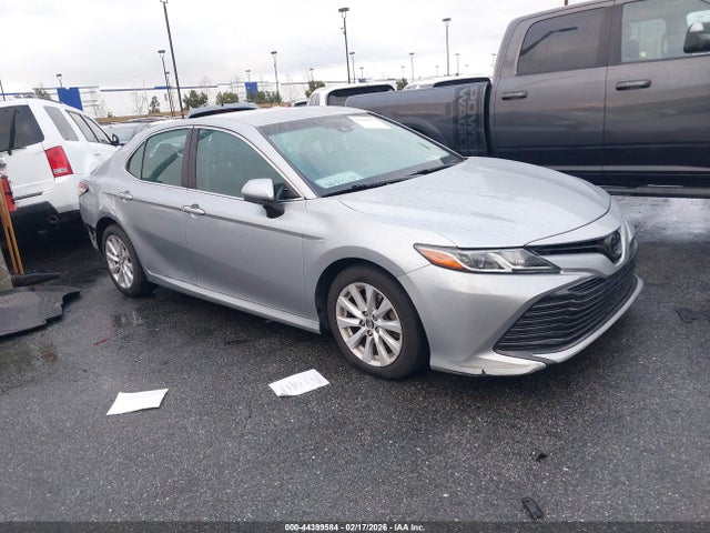 4T1B11HK5JU135918 Toyota CAMRY LE