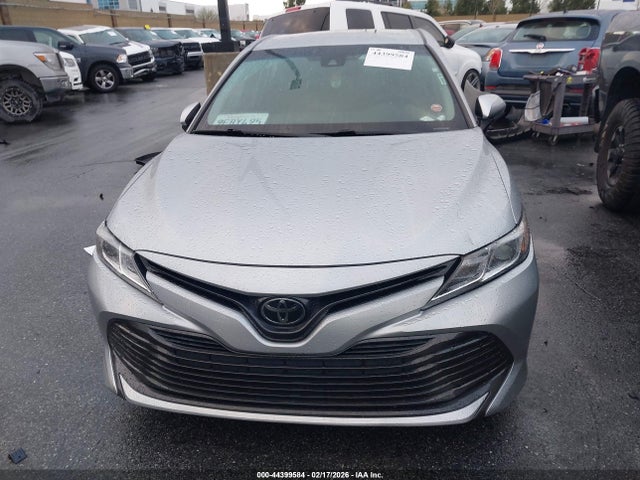 4T1B11HK5JU135918 Toyota CAMRY LE