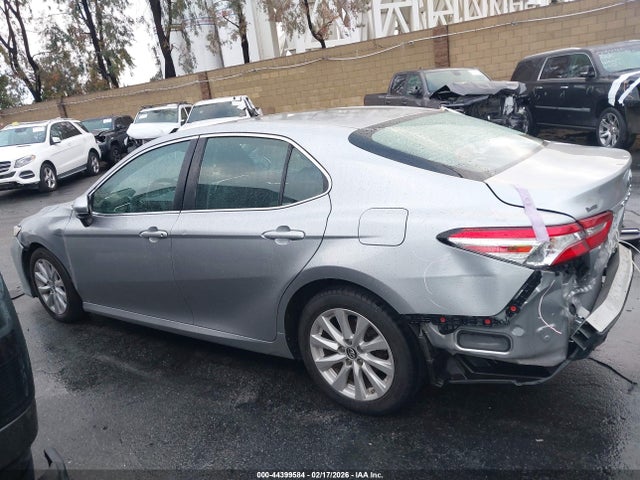 4T1B11HK5JU135918 Toyota CAMRY LE