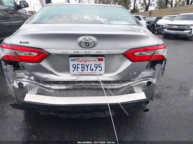 4T1B11HK5JU135918 Toyota CAMRY LE