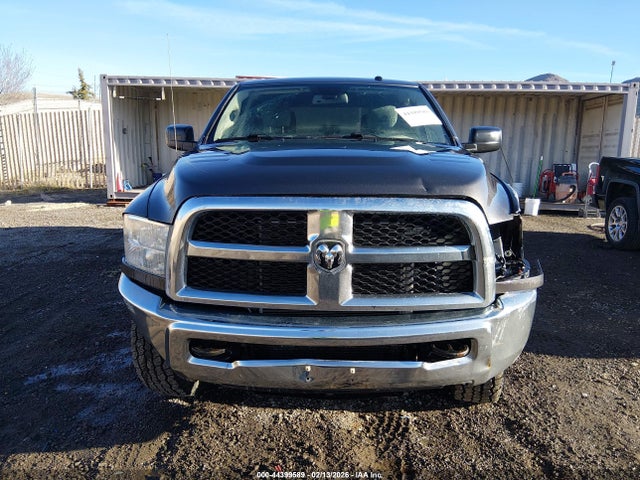 3C6UR5CL1JG289937 RAM 2500 Tradesman 4x4 6&#039;4 Box
