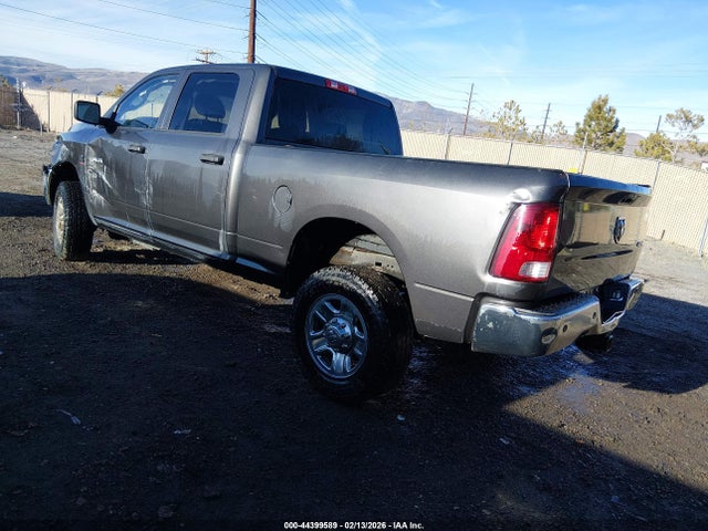 3C6UR5CL1JG289937 RAM 2500 Tradesman 4x4 6&#039;4 Box