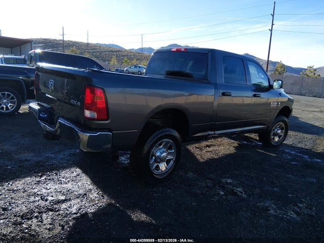 3C6UR5CL1JG289937 RAM 2500 Tradesman 4x4 6&#039;4 Box