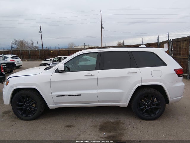 1C4RJEAG5HC788796 Jeep Grand Cherokee Altitude 4x2