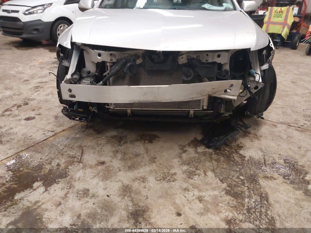 2011 Acura Tsx 2.4 მანქანა იყიდება აუქციონზე, vin: JH4CU2F68BC015984, აუქციონის ნომერი: 44399626