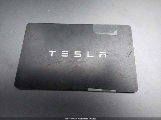 44399654 :رقم المزاد ، 5YJ3E1EB3NF273229 vin ، 2022 Tesla Model 3 Long Range Dual Motor All-wheel Drive مزاد بيع