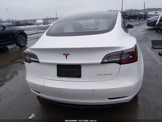 44399654 :رقم المزاد ، 5YJ3E1EB3NF273229 vin ، 2022 Tesla Model 3 Long Range Dual Motor All-wheel Drive مزاد بيع