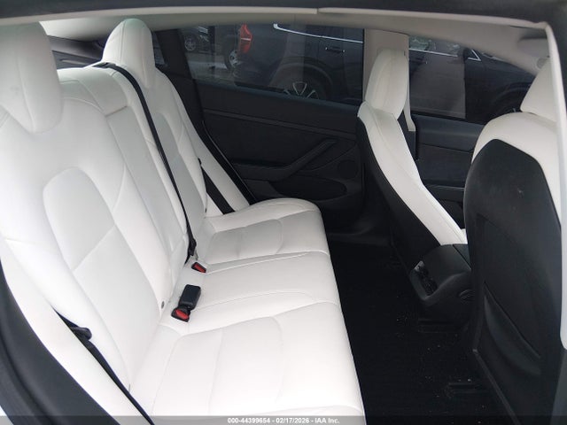 2022 Tesla Model 3 Long Range Dual Motor All-wheel Drive მანქანა იყიდება აუქციონზე, vin: 5YJ3E1EB3NF273229, აუქციონის ნომერი: 44399654