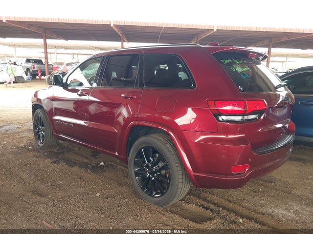 1C4RJEAG3JC437925 Jeep Grand Cherokee Altitude 4x2