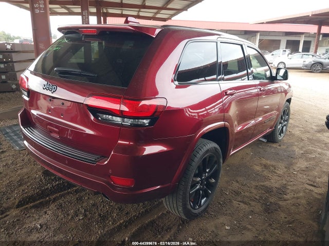 1C4RJEAG3JC437925 Jeep Grand Cherokee Altitude 4x2