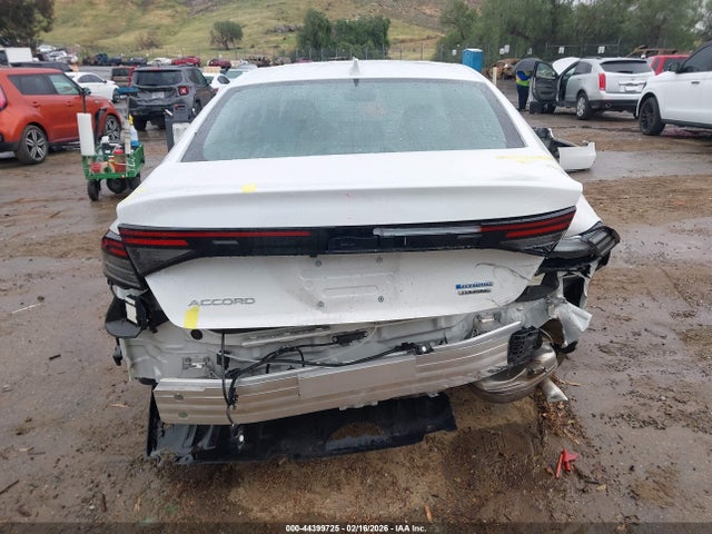 1HGCY2F89SA067354 Honda Accord Hybrid Touring