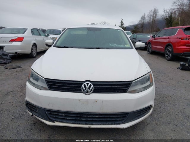 44399741 :رقم المزاد ، 3VWDX7AJ3BM377349 vin ، 2011 Volkswagen Jetta 2.5l Se مزاد بيع