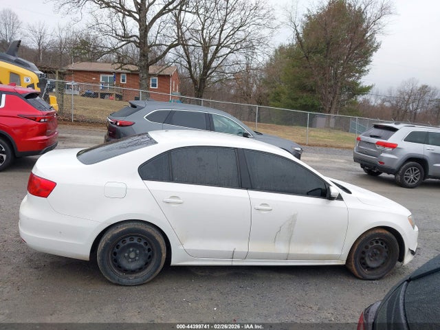 44399741 :رقم المزاد ، 3VWDX7AJ3BM377349 vin ، 2011 Volkswagen Jetta 2.5l Se مزاد بيع