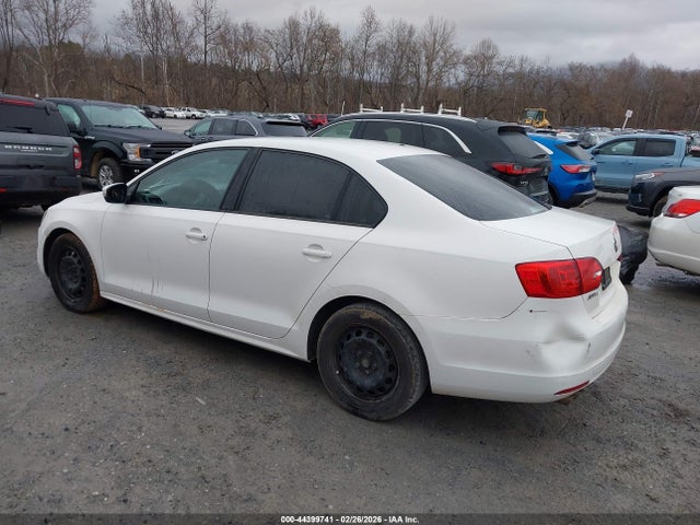44399741 :رقم المزاد ، 3VWDX7AJ3BM377349 vin ، 2011 Volkswagen Jetta 2.5l Se مزاد بيع