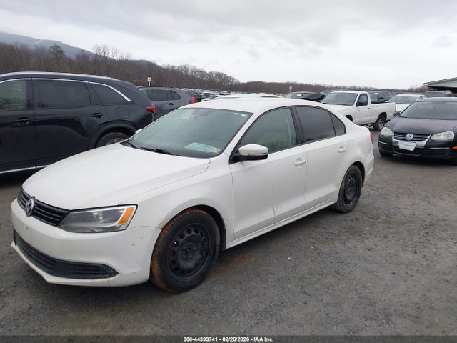 44399741 :رقم المزاد ، 3VWDX7AJ3BM377349 vin ، 2011 Volkswagen Jetta 2.5l Se مزاد بيع