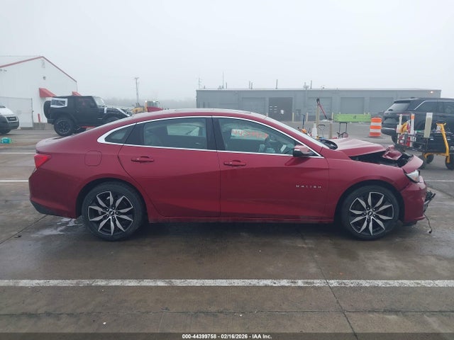 1G1ZD5ST4JF108256 Chevrolet MALIBU LT