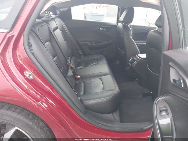 1G1ZD5ST4JF108256 Chevrolet MALIBU LT
