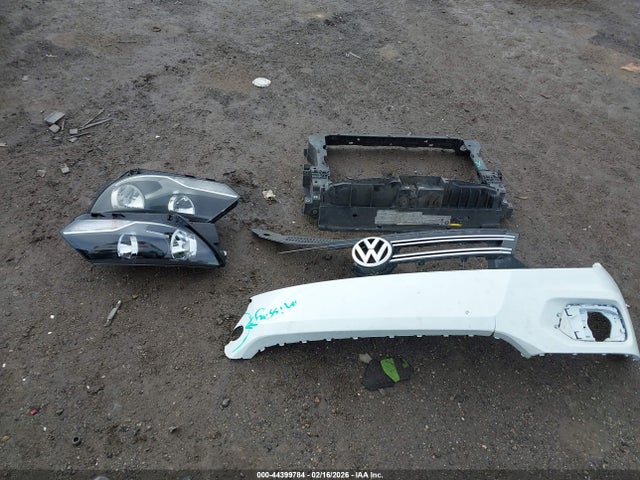 2016 Volkswagen Tiguan S მანქანა იყიდება აუქციონზე, vin: WVGBV7AX0GW604164, აუქციონის ნომერი: 44399784
