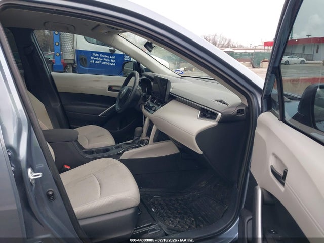 Продаж на аукціоні авто 2025 Toyota Corolla Cross L, vin: 7MUAAAAG4SV137290, номер лоту: 44399805