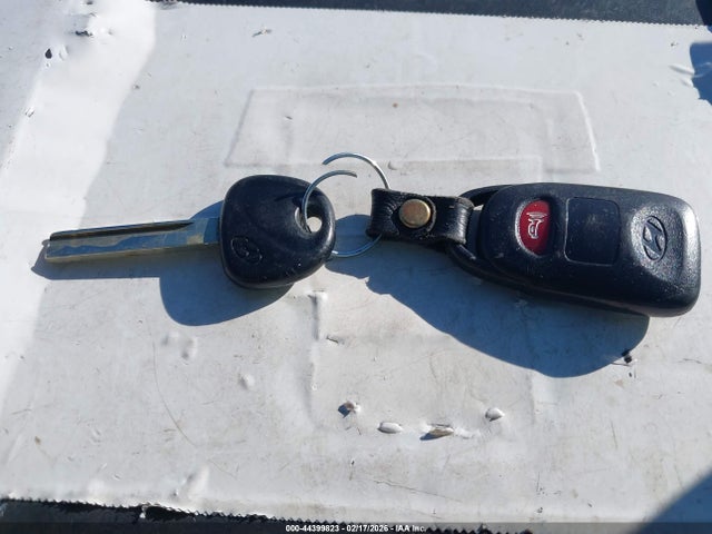 KMHD35LHXGU258497 Hyundai ELANTRA GT