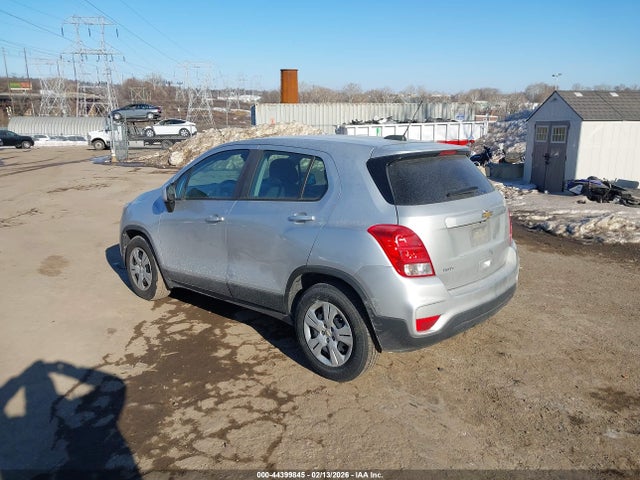 3GNCJKSB3JL282845 Chevrolet TRAX LS