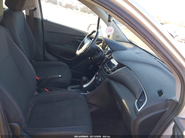 3GNCJKSB3JL282845 Chevrolet TRAX LS