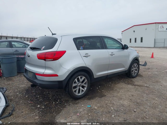 KNDPBCAC3G7821341 KIA Sportage Lx