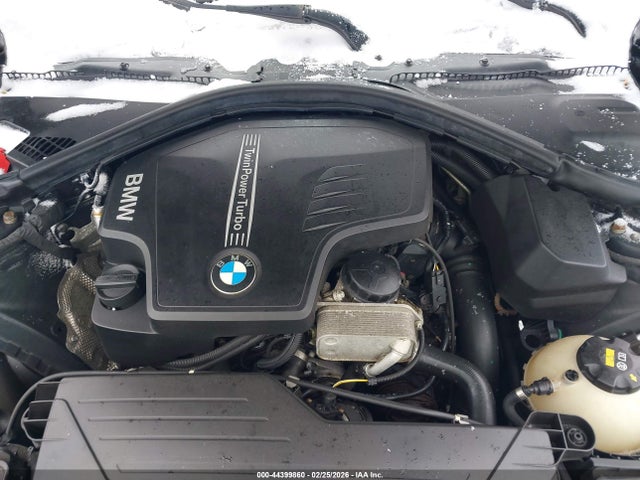 2015 Bmw 328i Xdrive მანქანა იყიდება აუქციონზე, vin: WBA3B5C54FP653004, აუქციონის ნომერი: 44399860