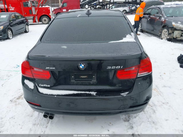 2015 Bmw 328i Xdrive მანქანა იყიდება აუქციონზე, vin: WBA3B5C54FP653004, აუქციონის ნომერი: 44399860