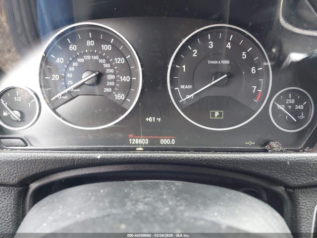 2015 Bmw 328i Xdrive მანქანა იყიდება აუქციონზე, vin: WBA3B5C54FP653004, აუქციონის ნომერი: 44399860