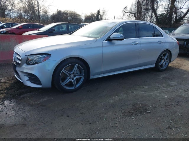 2017 Mercedes-benz E 300 4matic მანქანა იყიდება აუქციონზე, vin: WDDZF4KB3HA036028, აუქციონის ნომერი: 44399862