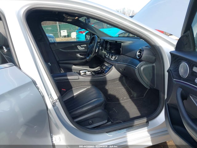 2017 Mercedes-benz E 300 4matic მანქანა იყიდება აუქციონზე, vin: WDDZF4KB3HA036028, აუქციონის ნომერი: 44399862