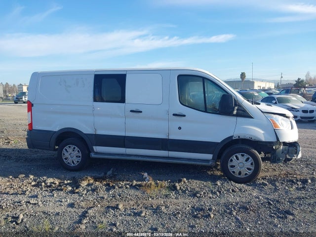 1FTYR1ZM6HKB39585 Ford Transit-250