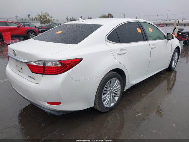 44399902 :رقم المزاد ، JTHBK1GG3E2131123 vin ، 2014 Lexus Es 350 مزاد بيع