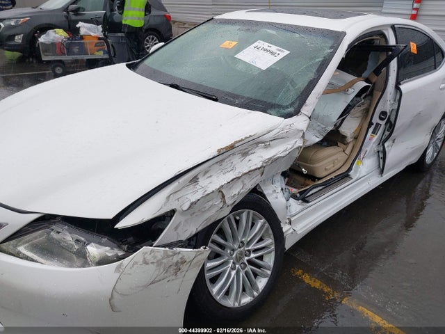 44399902 :رقم المزاد ، JTHBK1GG3E2131123 vin ، 2014 Lexus Es 350 مزاد بيع