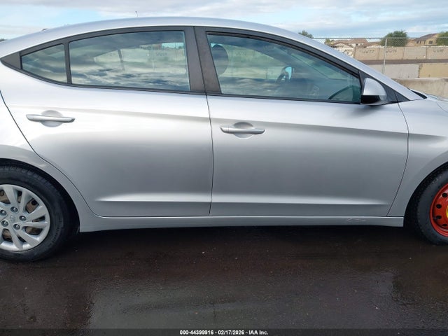 KMHD74LF2JU679053 Hyundai ELANTRA SE