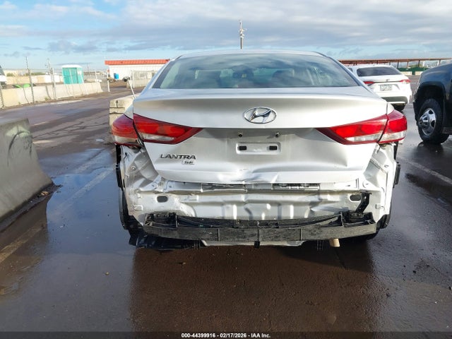 KMHD74LF2JU679053 Hyundai ELANTRA SE