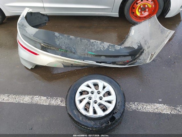 KMHD74LF2JU679053 Hyundai ELANTRA SE