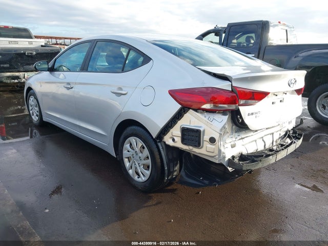 KMHD74LF2JU679053 Hyundai ELANTRA SE