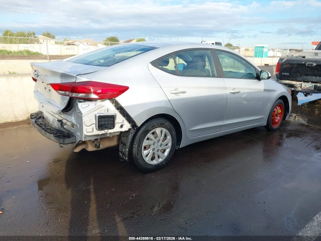 KMHD74LF2JU679053 Hyundai ELANTRA SE