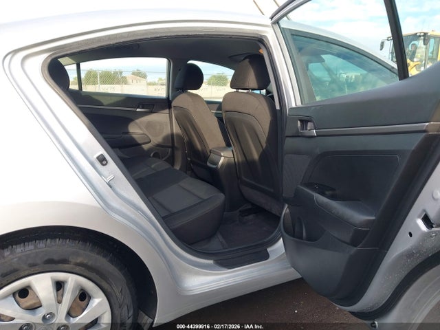 KMHD74LF2JU679053 Hyundai ELANTRA SE