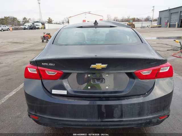 1G1ZB5ST1NF187641 Chevrolet Malibu Fwd Ls