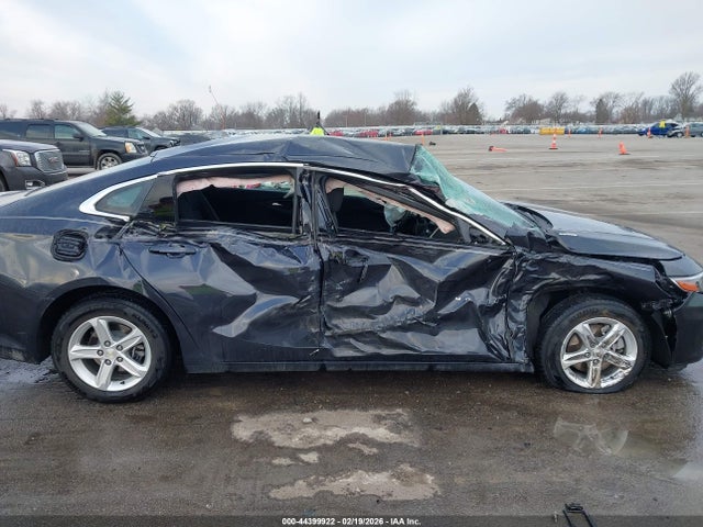 1G1ZB5ST1NF187641 Chevrolet Malibu Fwd Ls