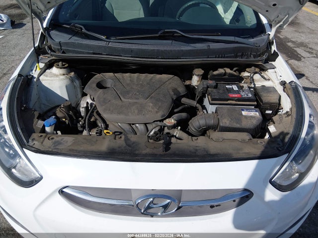 KMHCT5AE4HU343034 Hyundai ACCENT SE