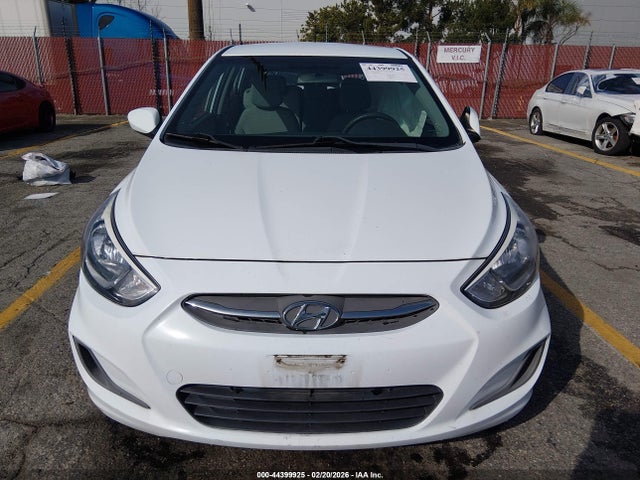 KMHCT5AE4HU343034 Hyundai ACCENT SE