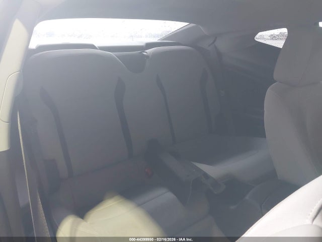 1G1FB1RX4H0137716 Chevrolet Camaro 1lt