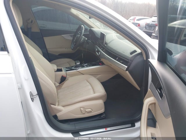 2018 AUDI A4 WAUENAF49JA077059 Photo 4