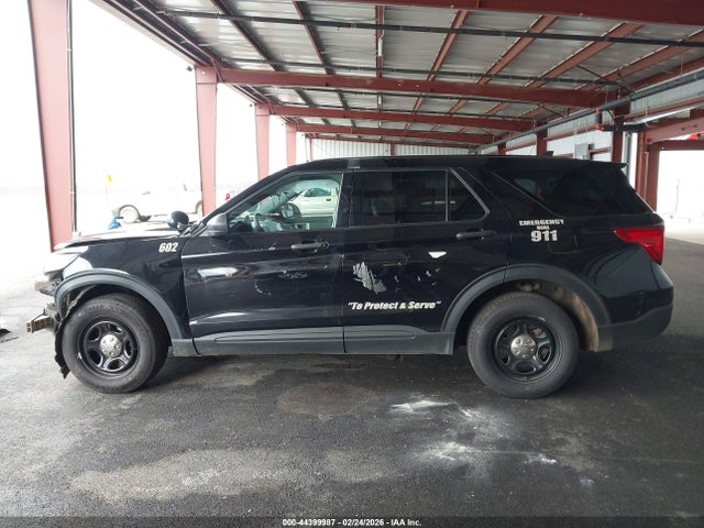 Ford Explorer Police Interceptor 2023 1FM5K8AB2PGA02571 Image 15