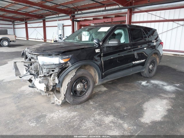 Ford Explorer Police Interceptor 2023 1FM5K8AB2PGA02571 Image 2